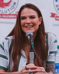 Amy Dumas