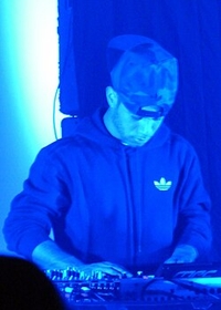 araabMUZIK