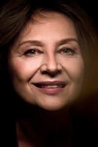 Emília Vášáryová