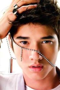 Mario Maurer