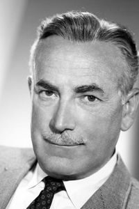 Raymond Bailey