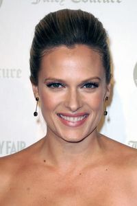 Vinessa Shaw