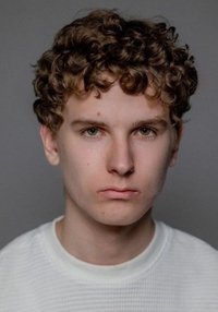 Артём Нетужилов