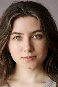 Виктория Попова