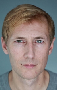 Денис Семёнов