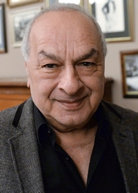 Левон Оганезов