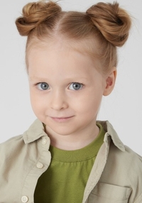 София Яшанина